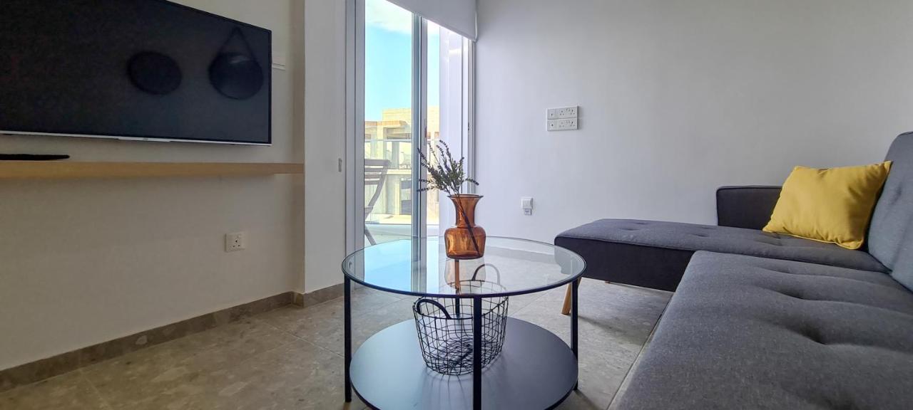 Appartement Phaedrus Living: Seaside Luxury Flat Lighthouse 69 à Paphos Extérieur photo